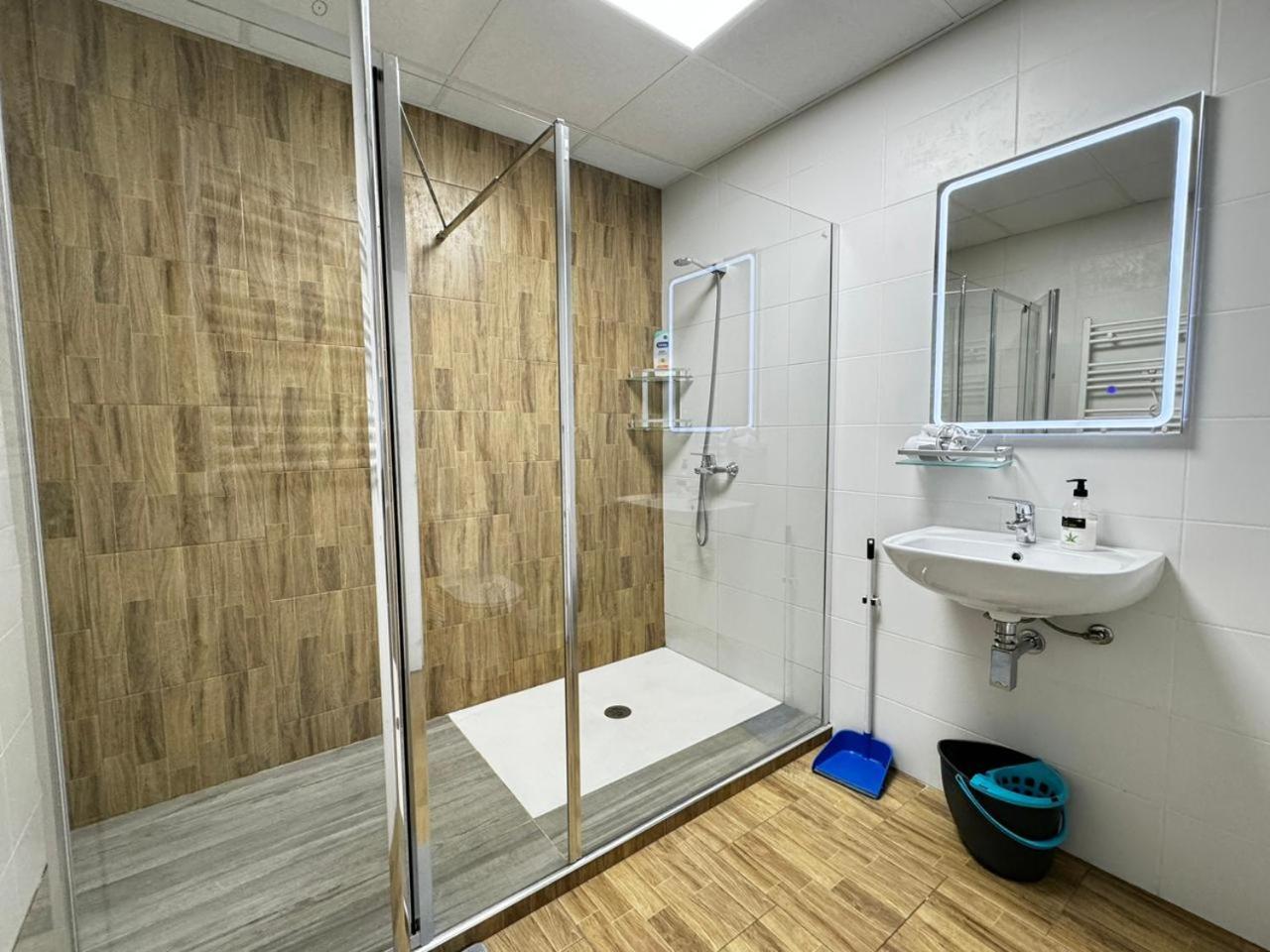 Salom 5 Apartment Valencia Exterior photo