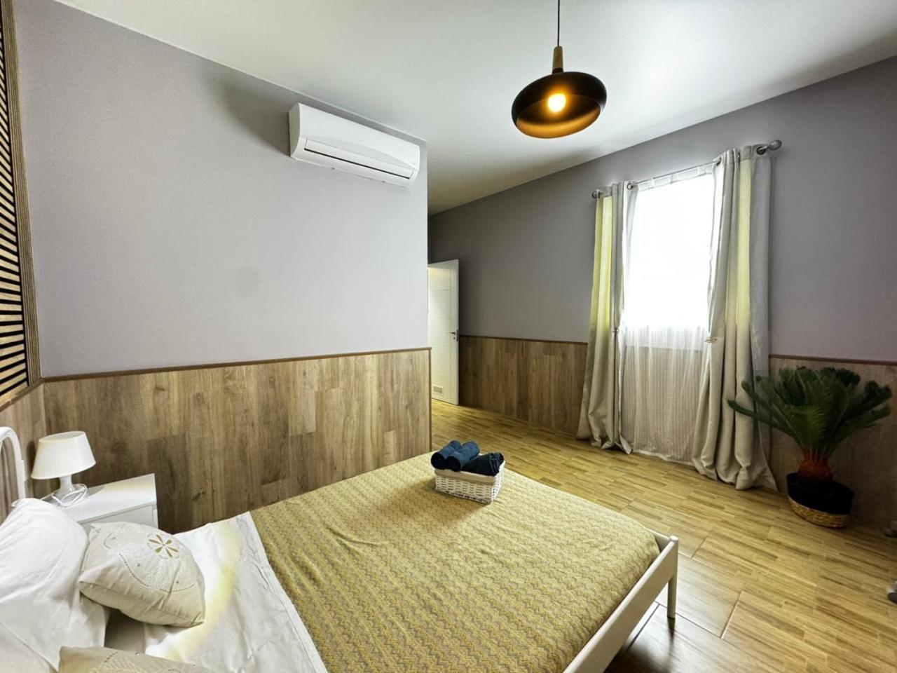 Salom 5 Apartment Valencia Exterior photo