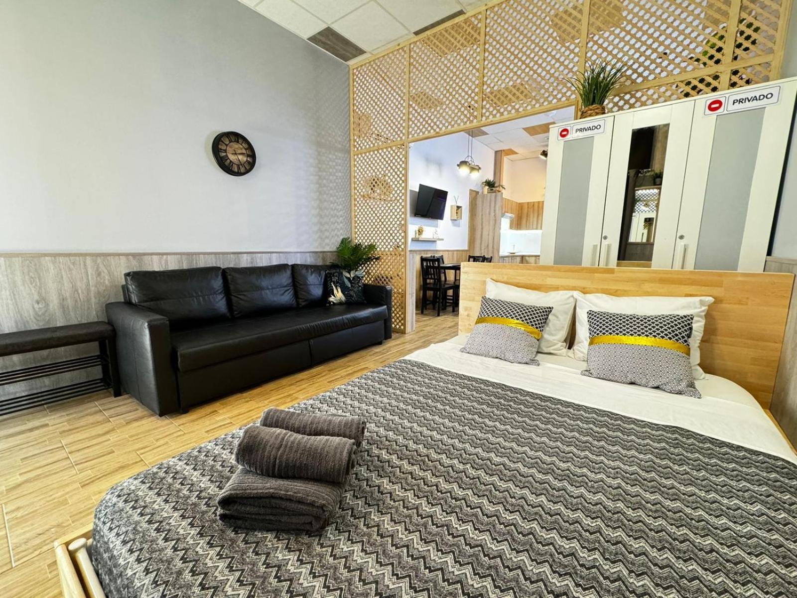 Salom 5 Apartment Valencia Exterior photo